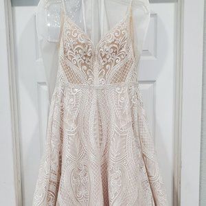 Maggie Sottero Wedding Dress Style #Roxanne